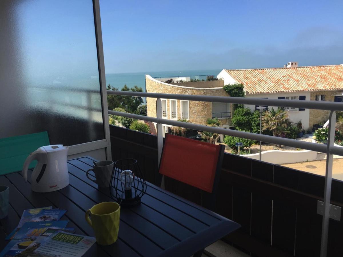 Apartment Renove Bord De Avec Balcon Et Parking A - Fr-1-336-79 *
